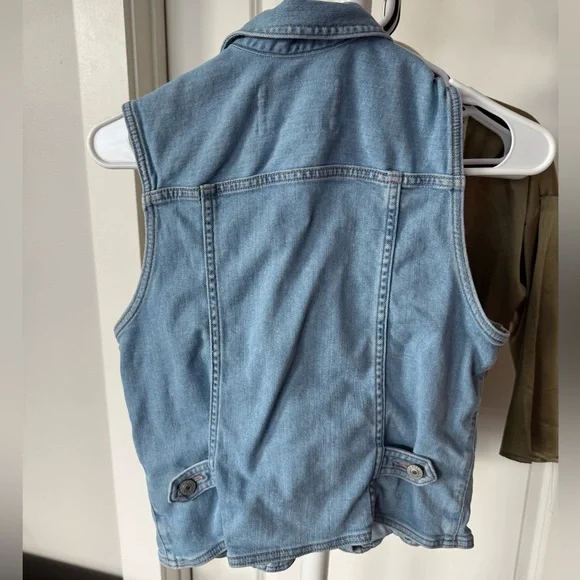 American Eagle Blue Denim Vest - Picture 3 of 3